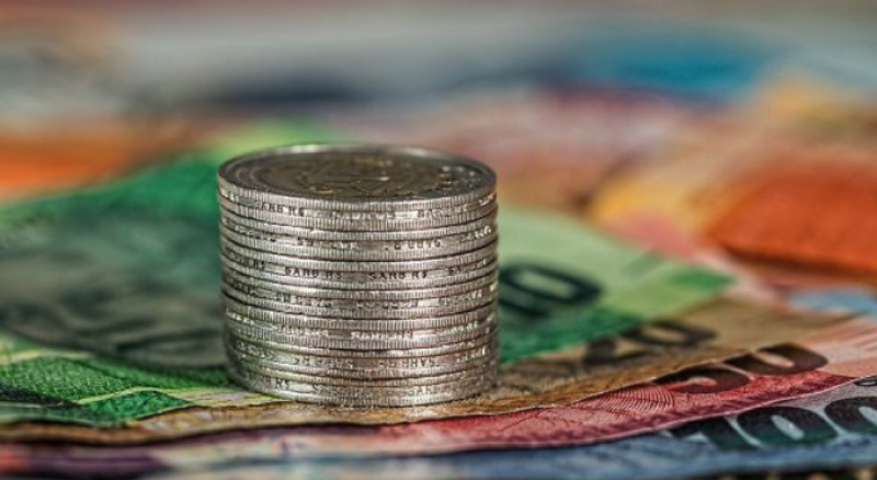 Tensiones geopolíticas pueden ralentizar el crecimiento mundial en 2026, advierte la ONU