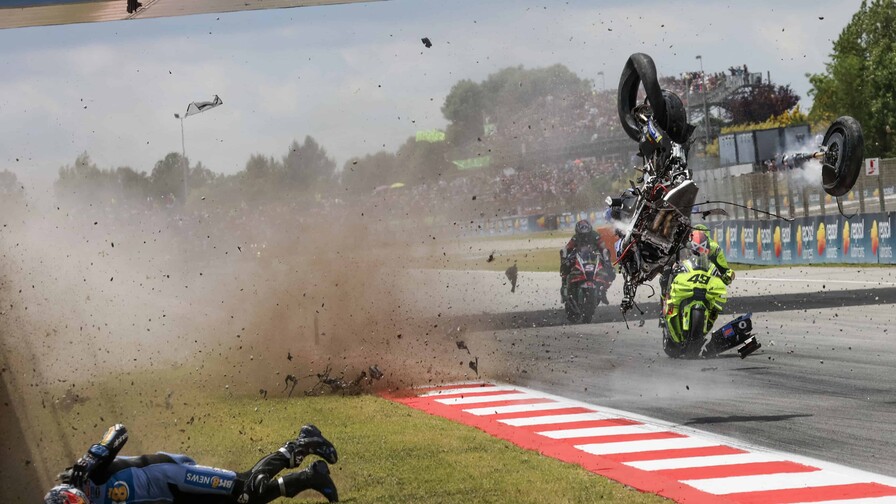 Álex Márquez sufre dos fracturas tras su accidente en Cataluña y será operado este domingo