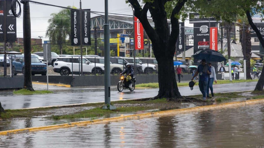 Vaguada continuará generando aguaceros este lunes en varias provincias