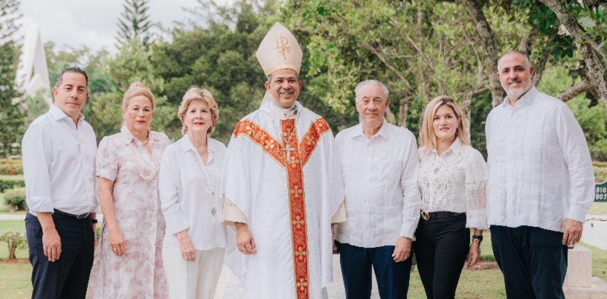 Celebran solemne eucaristía en honor a las madres