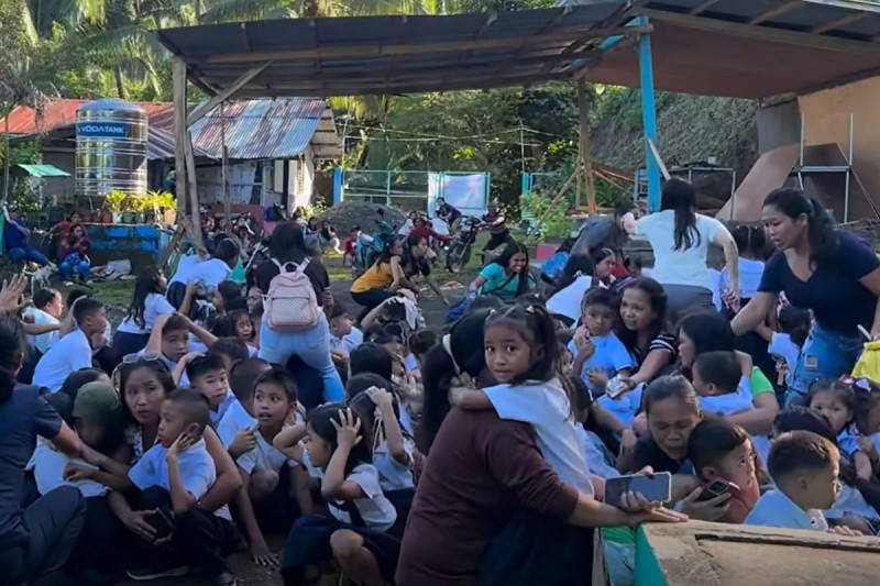 Terremoto de magnitud deja más de 30 muertos y edificios colapsados