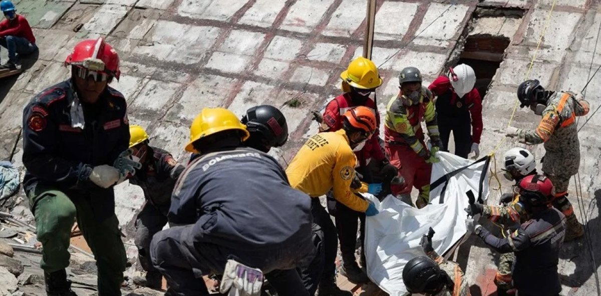La historia de Hernán, el sobreviviente del terremoto que resiste bajo los escombros en Venezuela