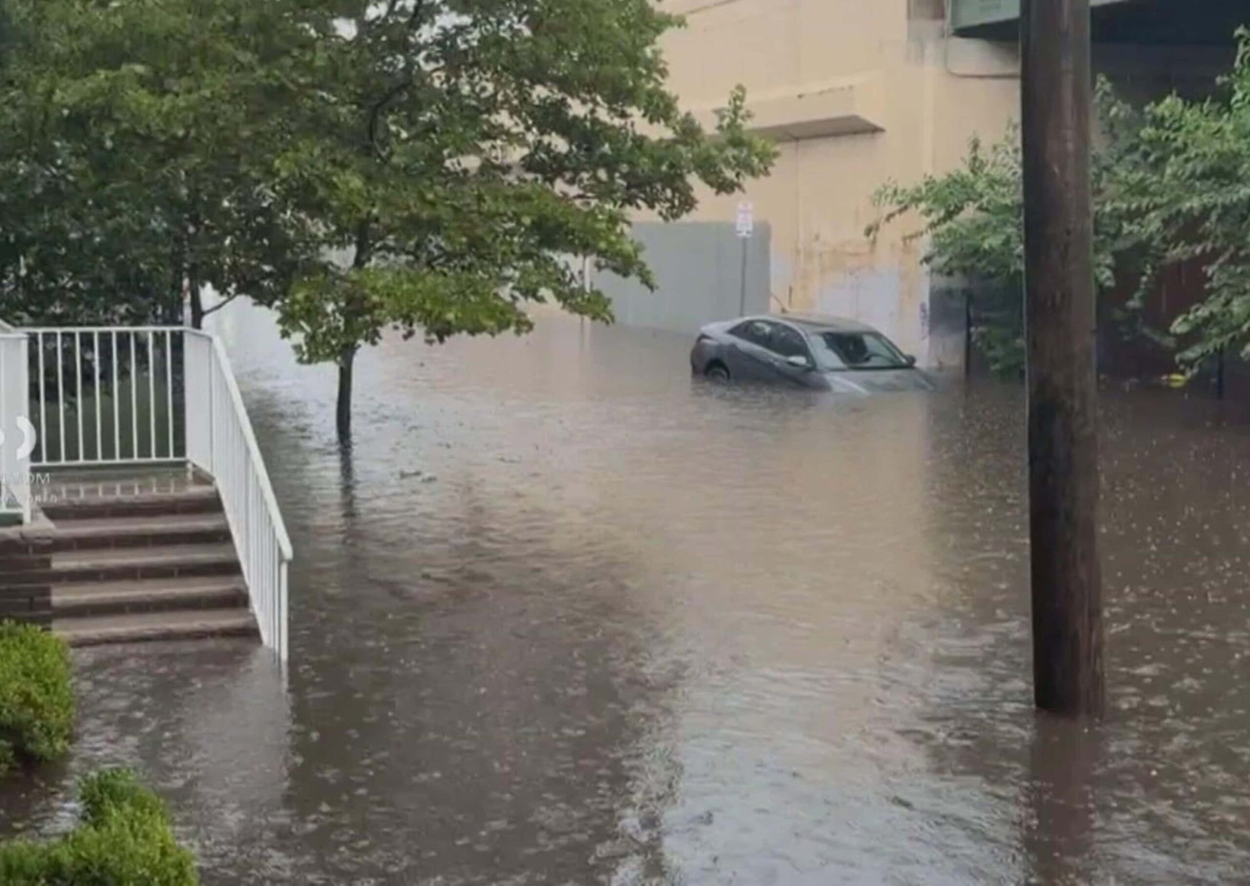 Lluvias torrenciales provocan inundaciones repentinas en Nueva York