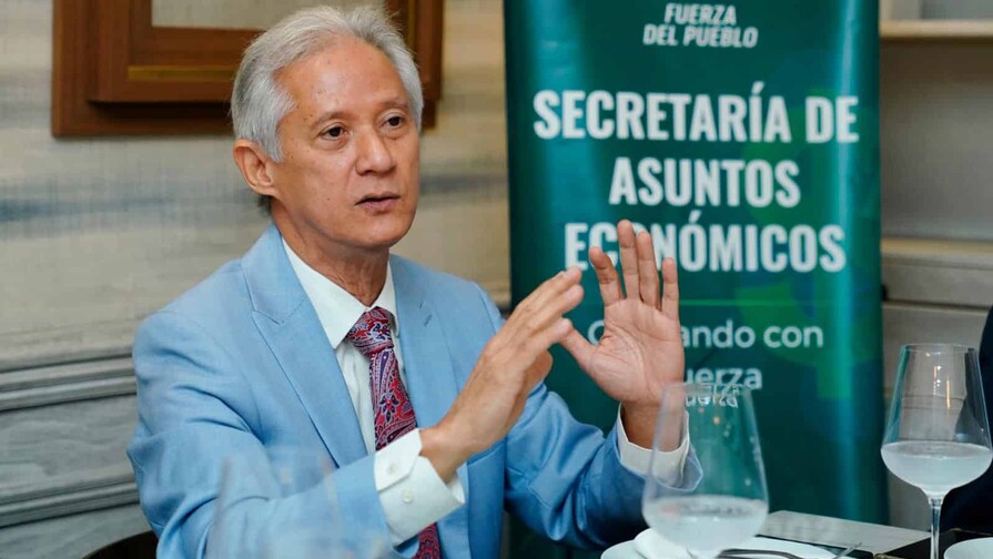 Economista critica al Banco Central por restringir la liquidez